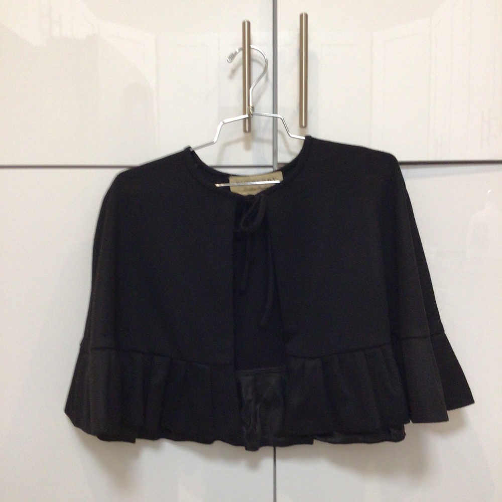 Burberry ruffle hem cashmere cape black